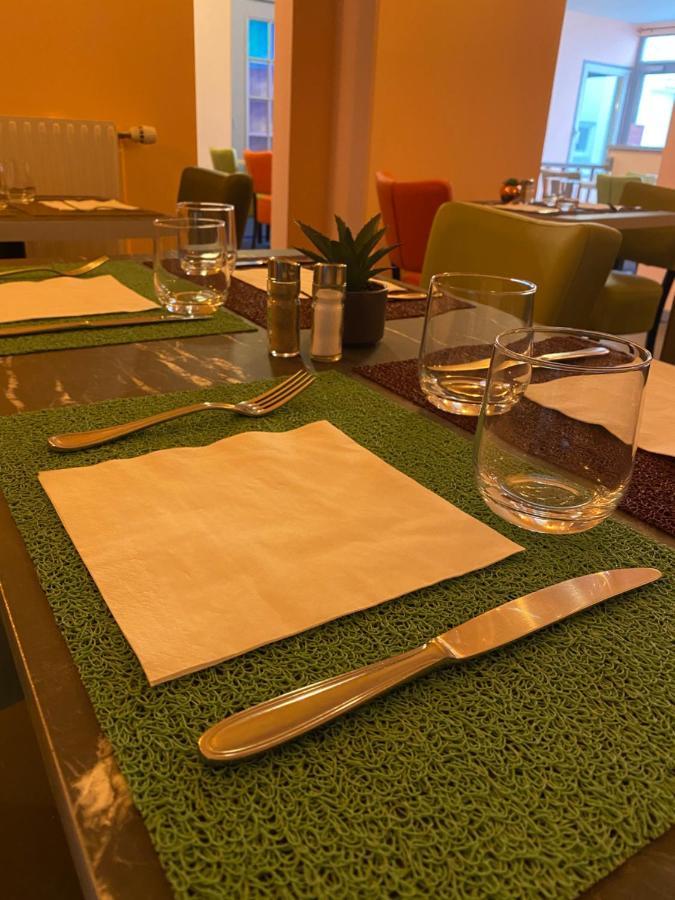 Logis - Et Restaurant Le Sofhotel 2* Forges-les-Eaux